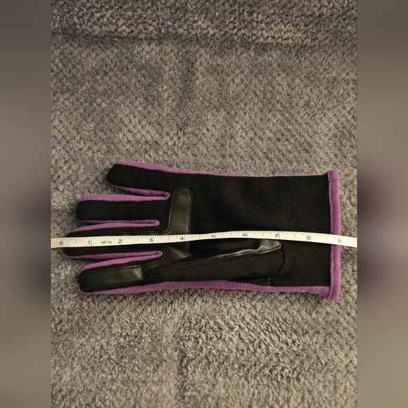 Isotoner Women's Tech Touch Gloves, NWOT, Purple/Black - Picture 6 of 7